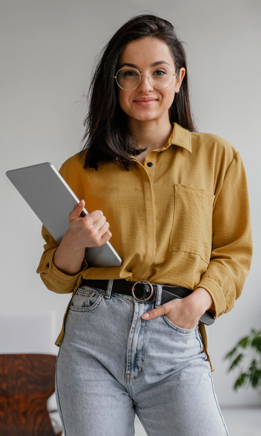 young-businesswoman-posing-with-copy-space